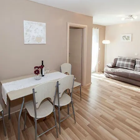 Karmen 2 Appartement *