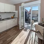 Διαμέρισμα Karmen 2 *