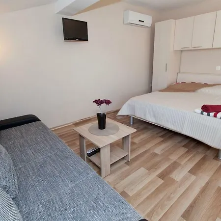 Karmen 2 * Crikvenica