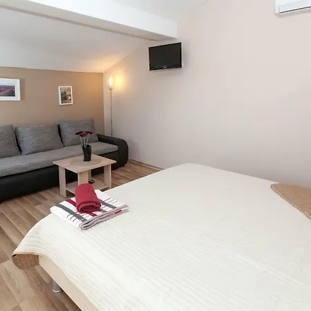 Apartman Karmen 2