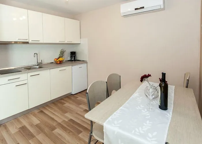 Apartman Karmen 2