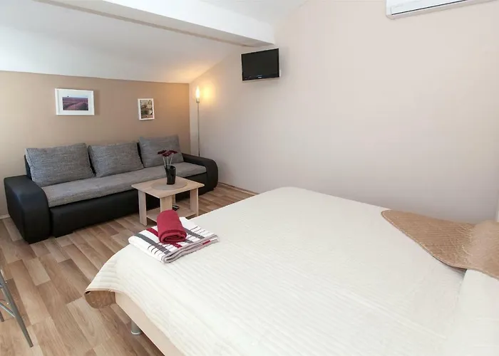 Apartman Karmen 2